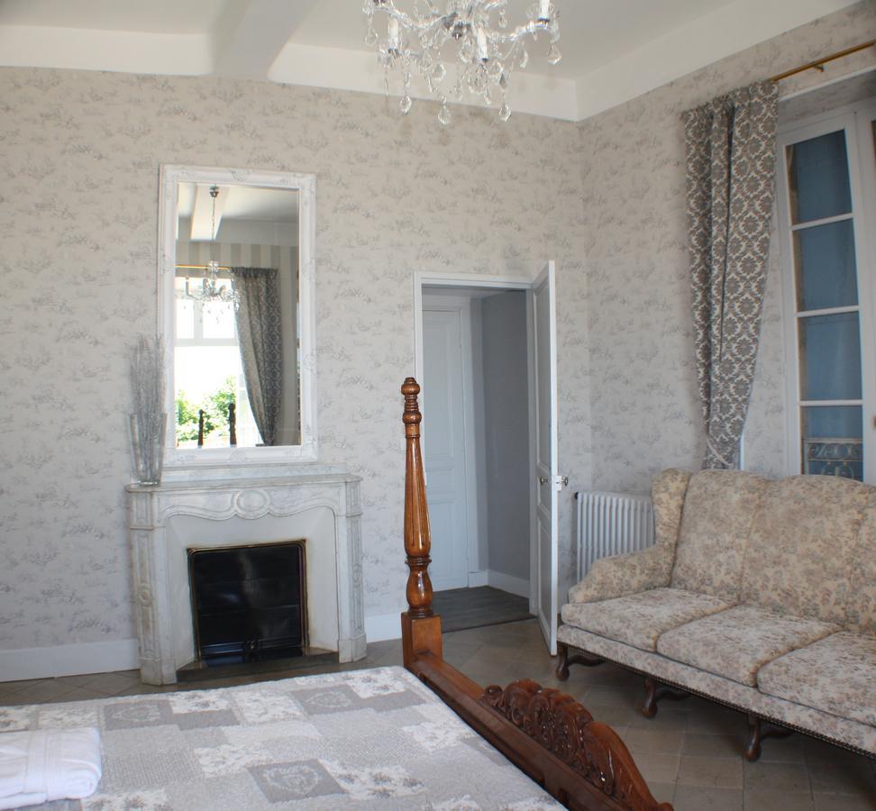 Maison De Mallast Montolieu Kültér fotó